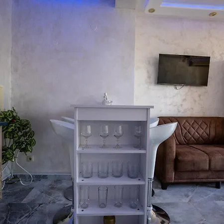 Ar Luxury Apartament Ravda