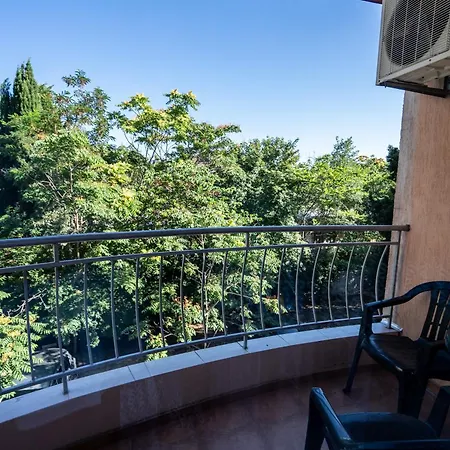 Ar Luxury Apartament *